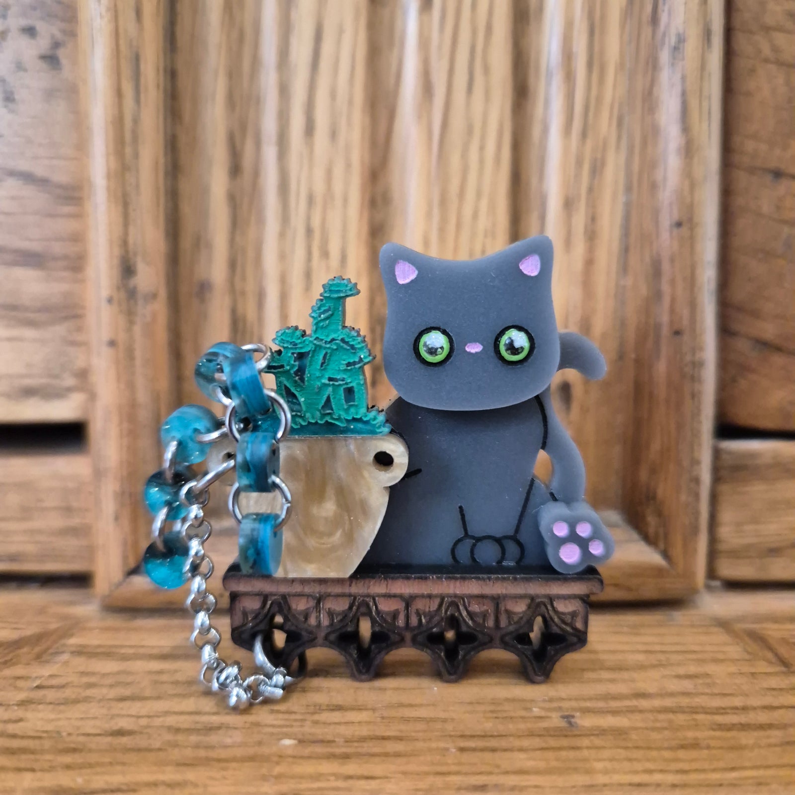 Little Rascal  Brooch by Lost Kiwi Designs (Sooty)